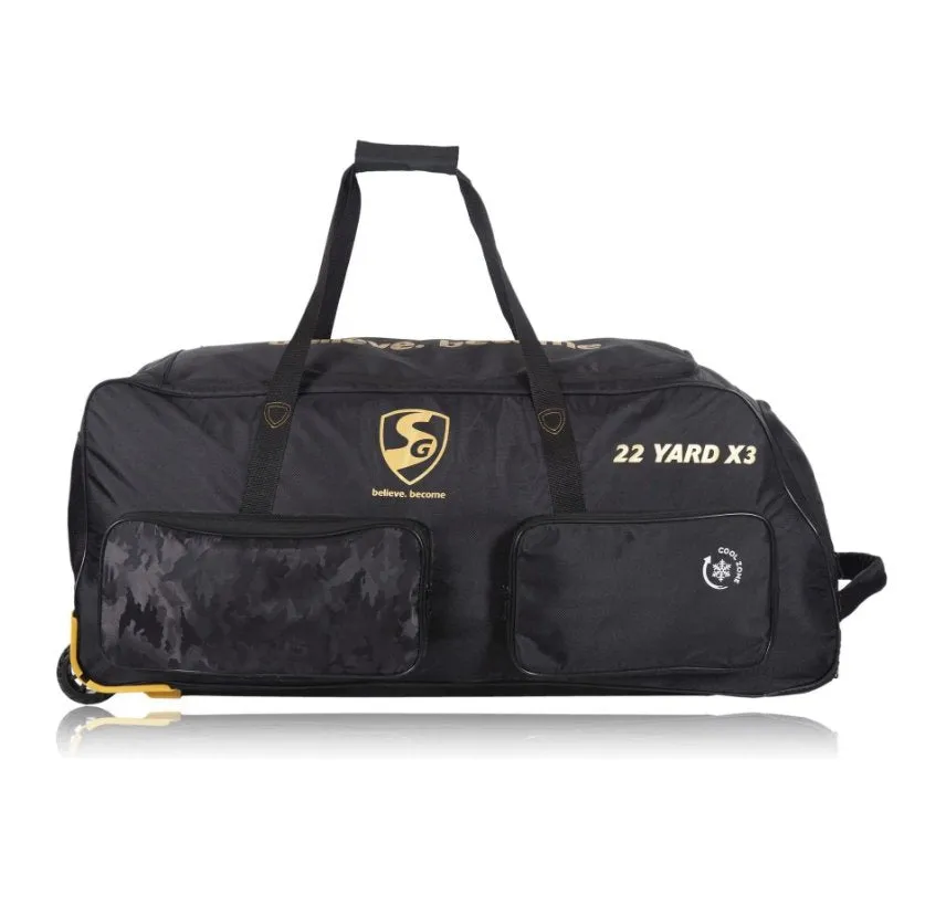 SG 22 Yard X3 Cricket Wheelie Kit Bag