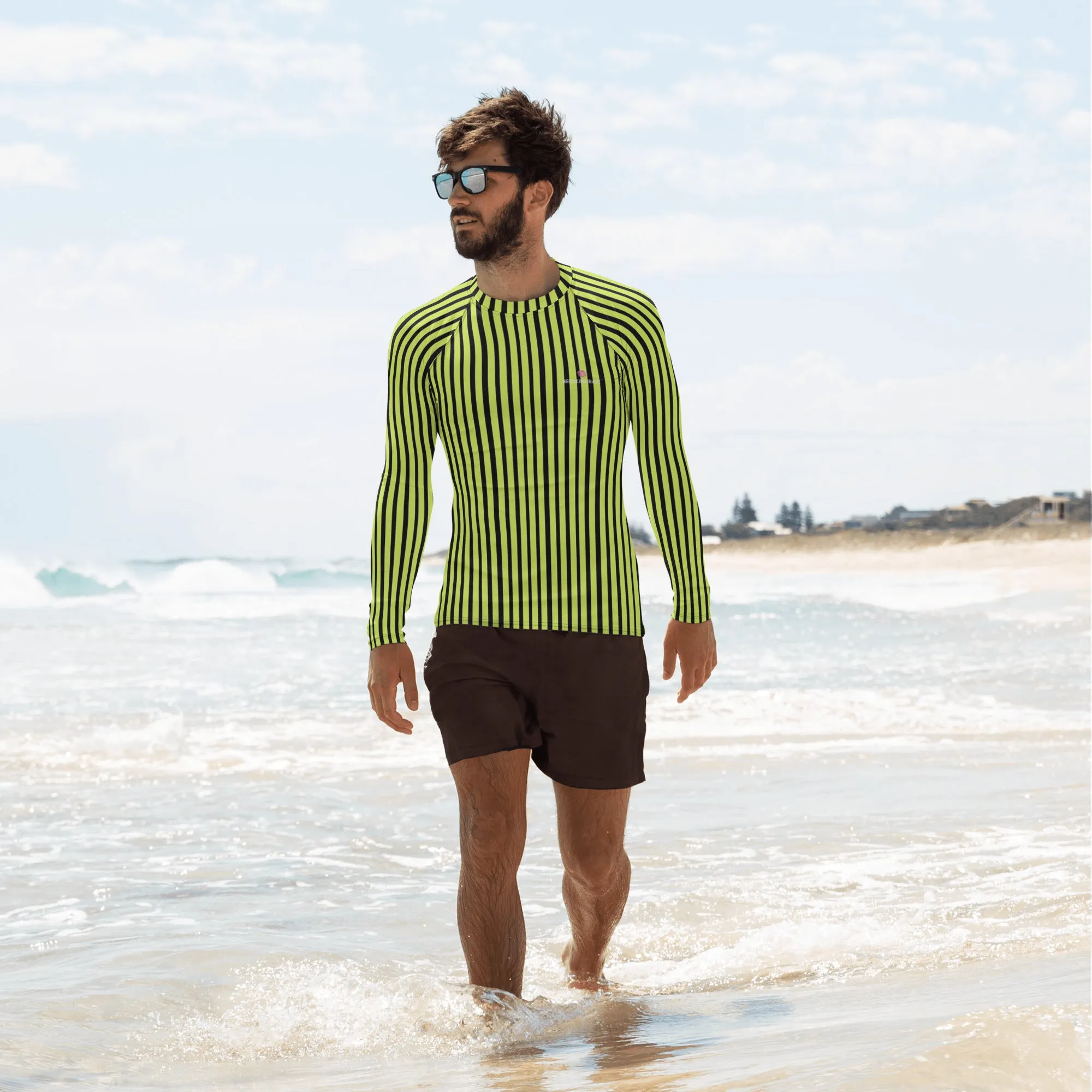 Yellow Black Striped Men's Top, Vertical Striped Designer Men's Rash Guards For Water Sports - Made in USA/EU/MX